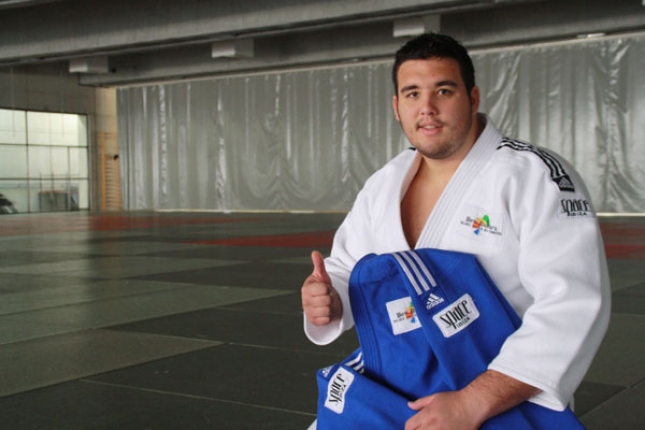 Victor Canseco gets the runner-up Spain’s Judo
